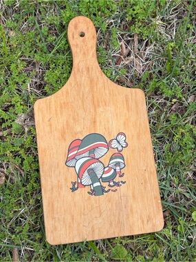 Vintage 60s/70s Mushroom Cutting Board